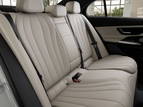 Used 2026 Mercedes-Benz E 350 Sedan image 40