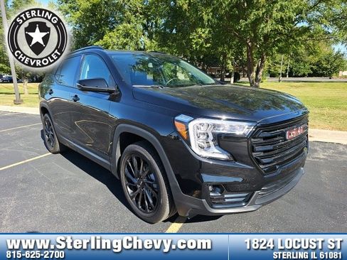 Used 2023 GMC Terrain SLT w/ Elevation Edition image 3
