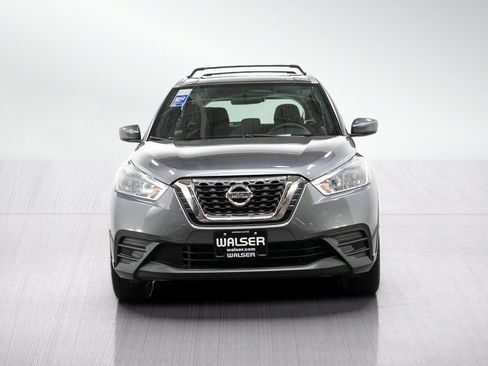 Used 2019 Nissan Kicks SV w/ Exterior Package FWD image 8