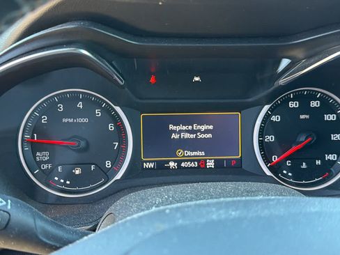 Used 2022 Chevrolet TrailBlazer ACTIV w/ Technology Package AWD/4WD image 11
