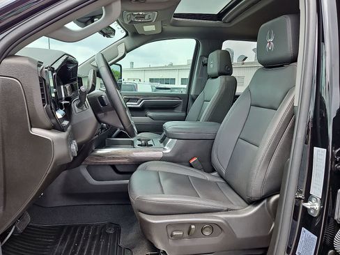 Used 2025 Chevrolet Silverado 2500 LTZ w/ Trail Boss Package AWD/4WD image 26