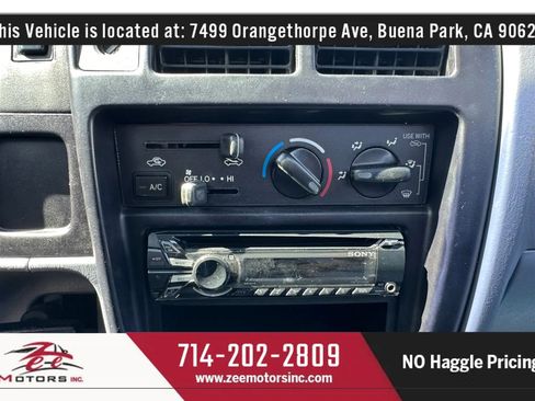 Used 2000 Toyota Tacoma 2WD Regular Cab image 28