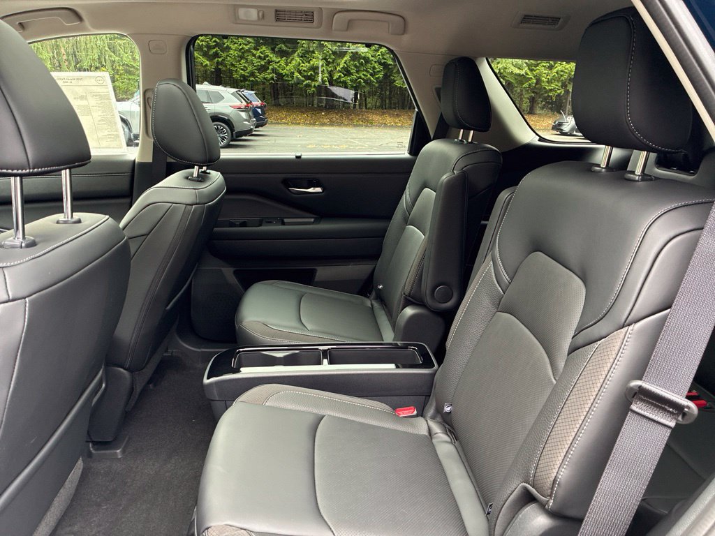 New 2026 Nissan Pathfinder SL w/ SL Premium Package AWD/4WD image 29