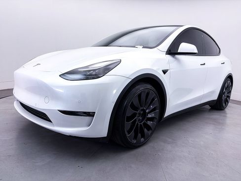 Used 2022 Tesla Model Y Performance AWD/4WD image 11