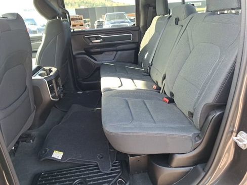 Used 2022 RAM 1500 Big Horn AWD/4WD image 10