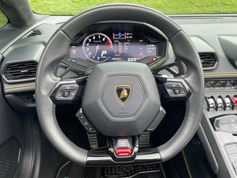 Used 2017 Lamborghini Huracan LP 610-4 image 11