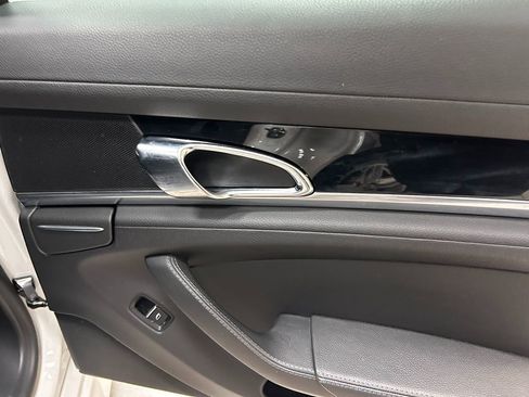Used 2012 Porsche Panamera 4 image 50