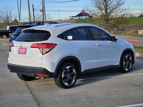 Used 2018 Honda HR-V EX-L image 6