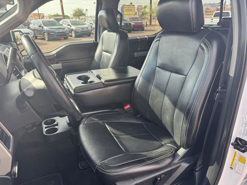 Used 2019 Ford F150 Lariat image 17