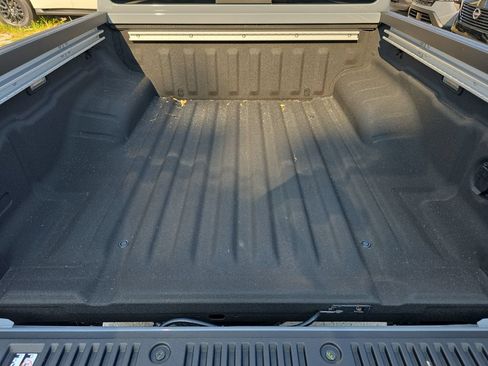 New 2026 Nissan Frontier PRO-4X w/ Pro-4x Convenience Package AWD/4WD image 12