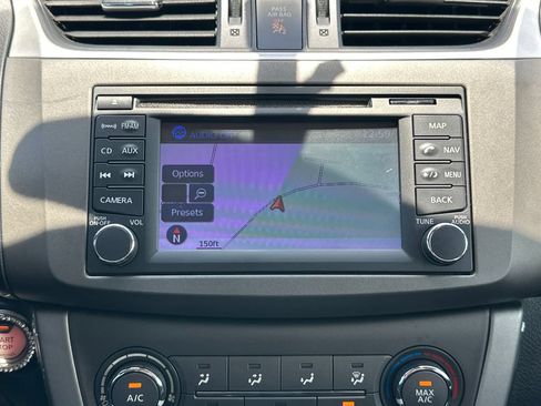 Used 2013 Nissan Sentra SV w/ Premium Pkg FWD image 17