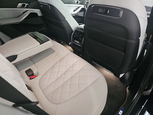 New 2026 BMW X5 xDrive50e w/ M Sport Package AWD/4WD image 11