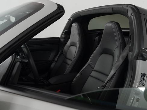 Used 2025 Porsche 911 Targa 4 GTS AWD/4WD image 4