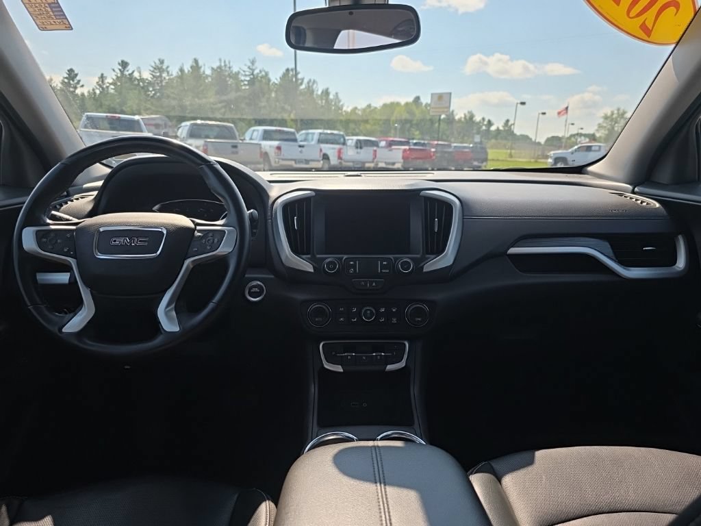 Used 2024 GMC Terrain SLT AWD/4WD image 29