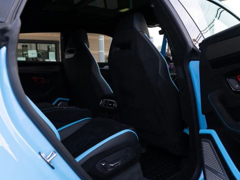 Used 2024 Lamborghini Urus Performante AWD/4WD image 32