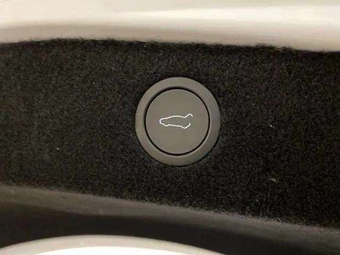 Used 2024 Tesla Model 3 Standard Range RWD image 89