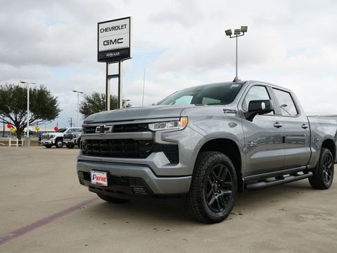 Used 2023 Ford F350 Lariat image 1