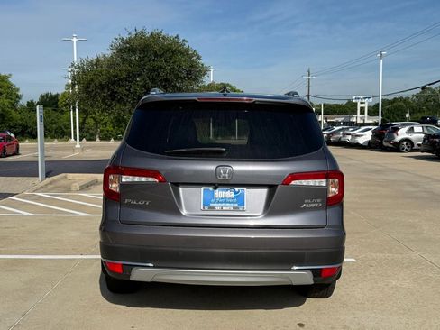 Used 2022 Honda Pilot Elite image 4