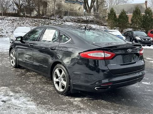 Used 2015 Ford Fusion SE w/ Equipment Group 201A image 27