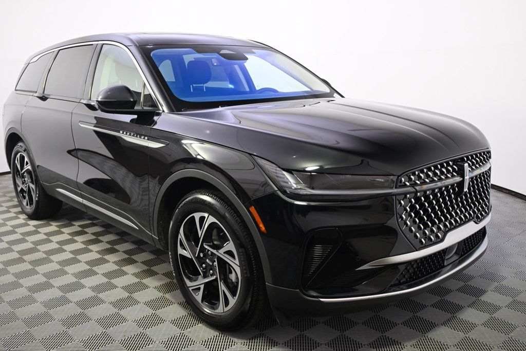 New 2026 Lincoln Nautilus Premier w/ Equipment Group 102A AWD/4WD image 8