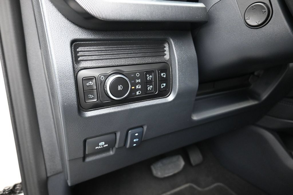 Used 2026 Ford F250 Platinum AWD/4WD image 20