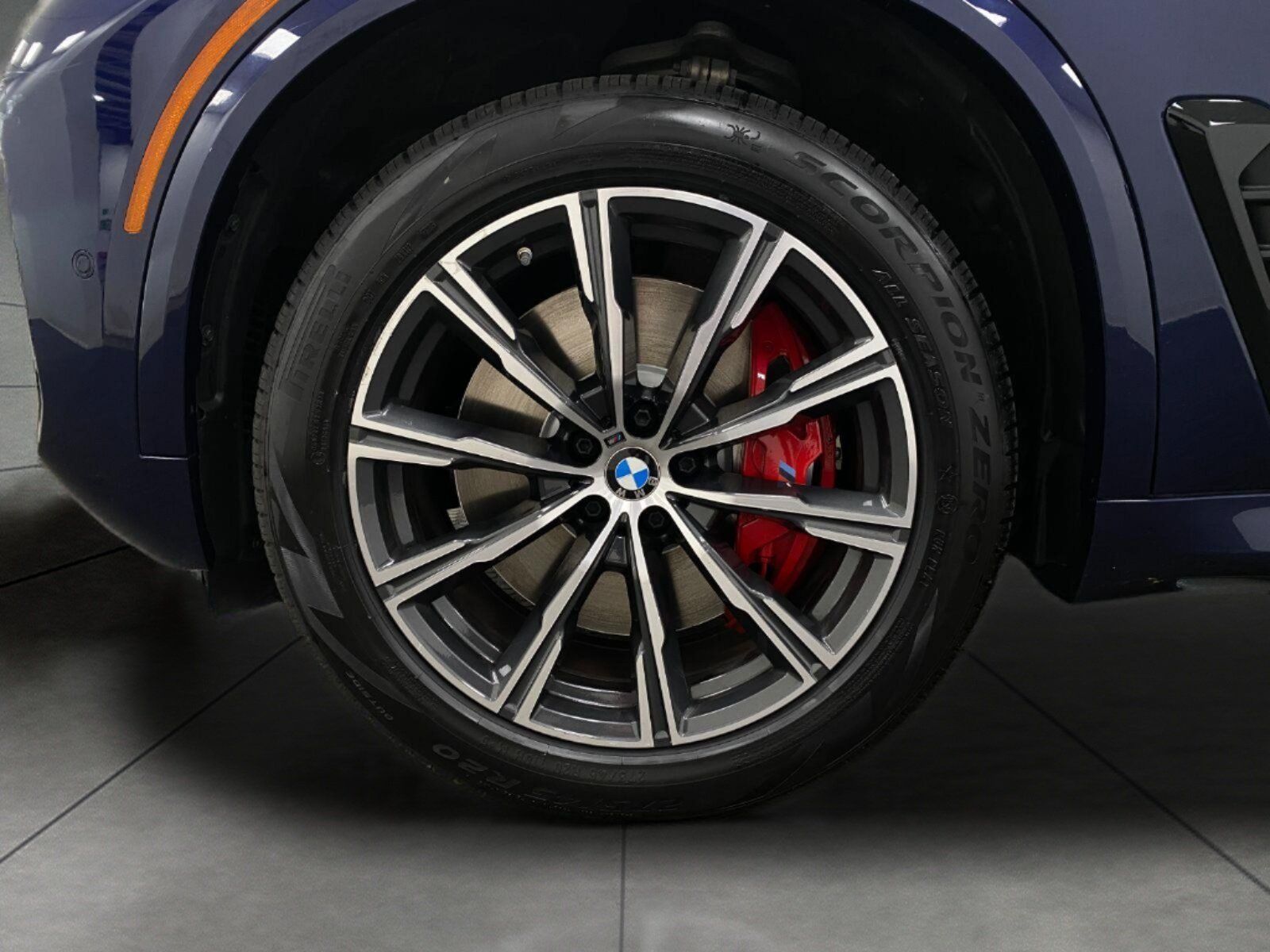Used 2024 BMW X5 M60i AWD/4WD image 14