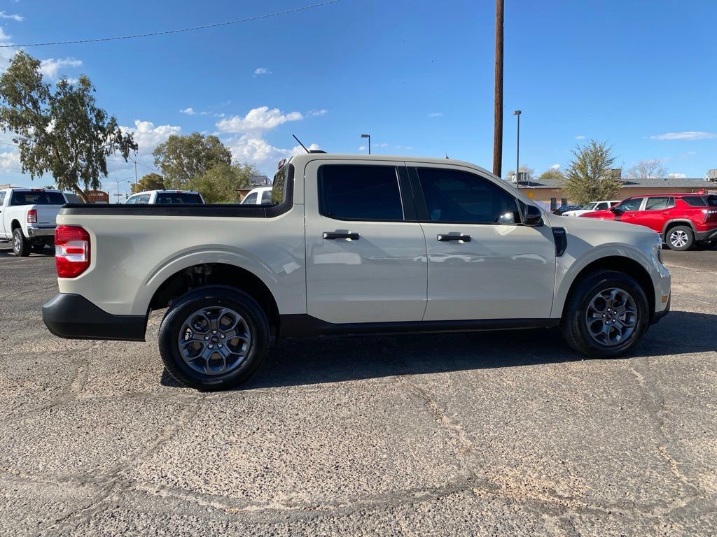 Used 2025 Ford Maverick XLT w/ XLT Luxury Package FWD image 5