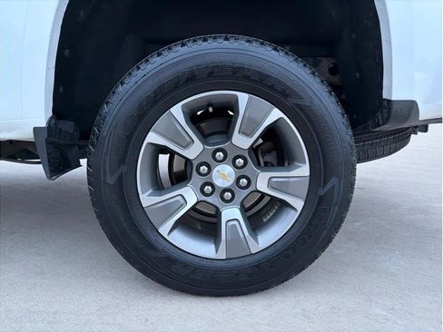 Used 2018 Chevrolet Colorado Z71 image 25