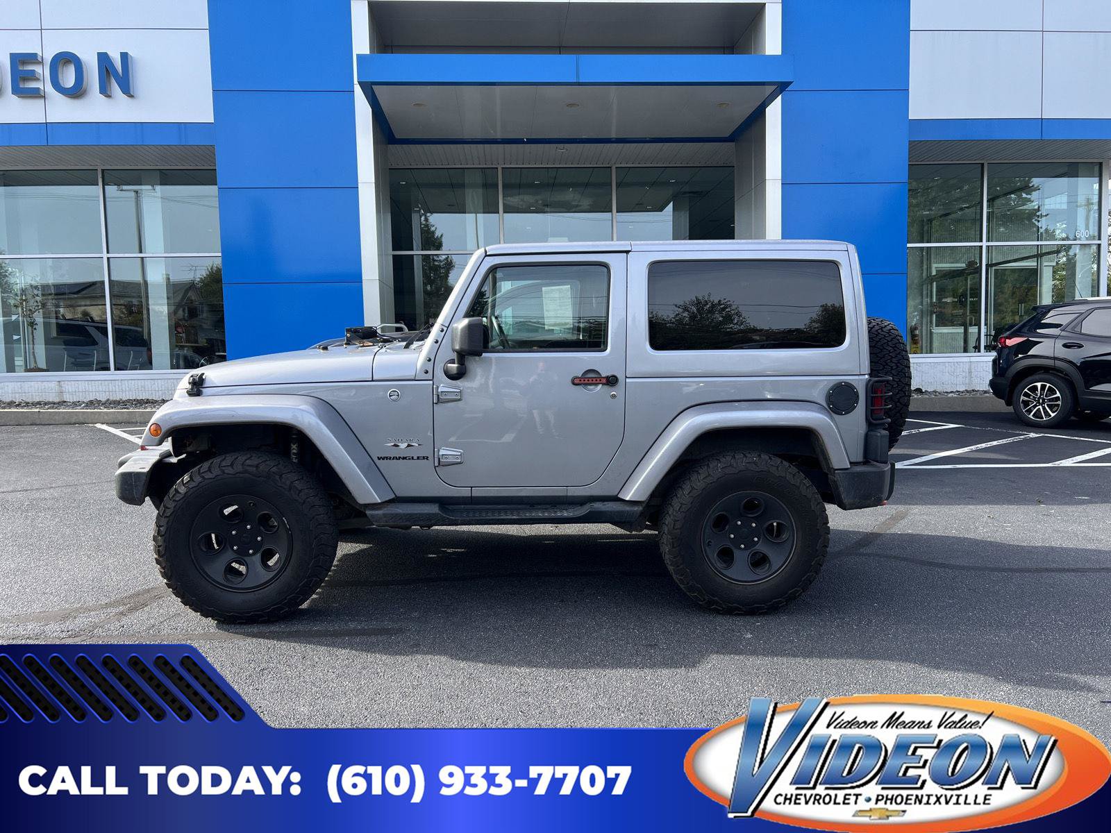 Used 2016 Jeep Wrangler Sahara AWD/4WD image 1