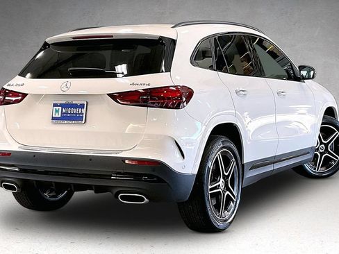 Used 2025 Mercedes-Benz GLA 250 4MATIC image 7