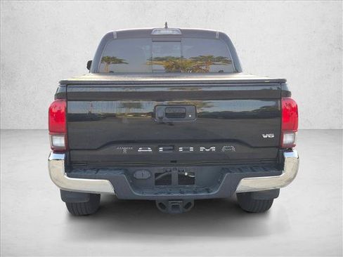 Used 2019 Toyota Tacoma TRD Off-Road RWD image 6