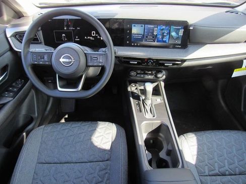 New 2026 Nissan Kicks SV w/ SV Premium Package image 9