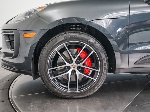Used 2022 Porsche Macan S AWD/4WD image 16