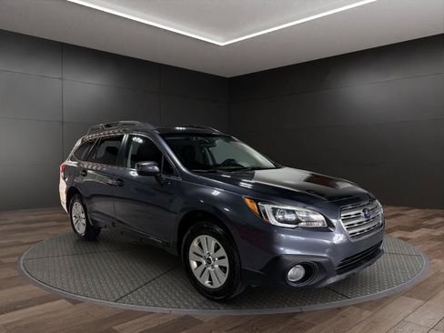 Used 2016 Subaru Outback 2.5i Premium AWD/4WD image 2