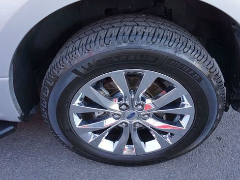 Used 2016 Ford F150 XLT w/ Equipment Group 302A Luxury image 15