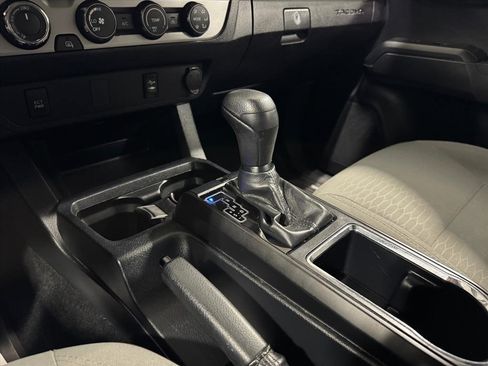 Used 2019 Toyota Tacoma SR w/ SR Convenience Package image 20