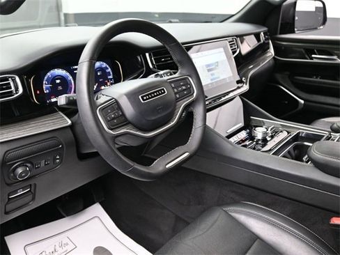 Used 2022 Jeep Wagoneer Series III w/ Convenience Group I image 14