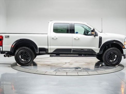 New 2026 Ford F250 Lariat w/ Black Appearance Package AWD/4WD image 5
