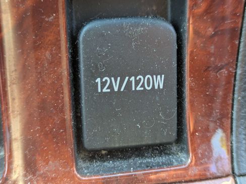 Used 2012 Toyota Highlander Limited w/ Tow Pkg FWD image 25