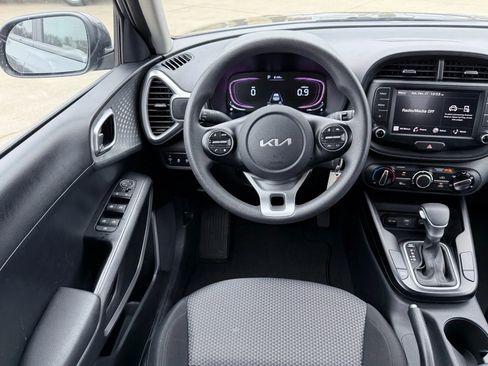 Used 2024 Kia Soul LX w/ Option Group 015 image 22
