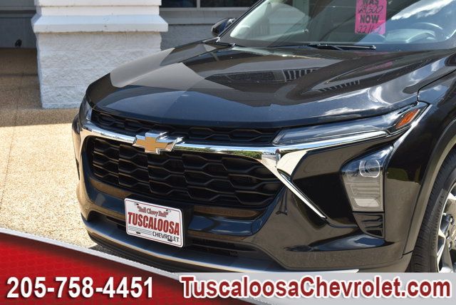 Certified 2024 Chevrolet Trax LT w/ Driver Confidence Package FWD image 41