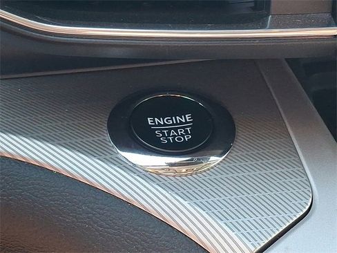 Certified 2024 Ford Explorer XLT w/ Equipment Group 202A image 22