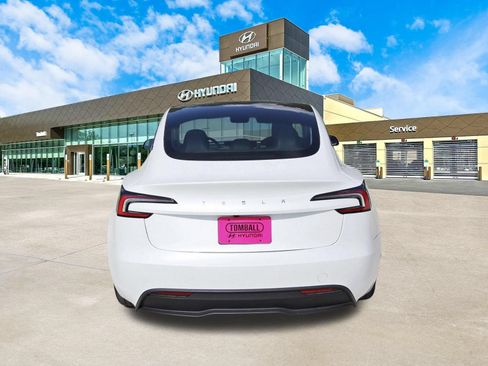 Used 2024 Tesla Model 3 Standard Range RWD image 7