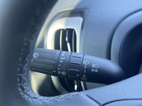 New 2025 Ford Expedition Max Active image 9