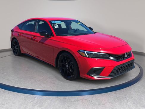 Used 2024 Honda Civic Sport image 3