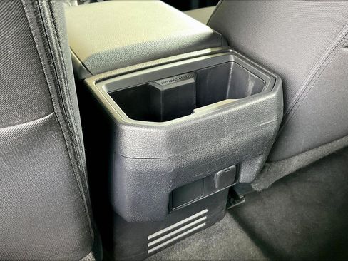 Used 2025 Toyota Tacoma SR image 11