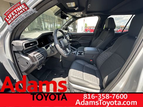 Used 2026 Toyota 4Runner TRD Sport Premium AWD/4WD image 5