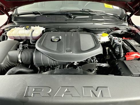 Used 2025 RAM 1500 Warlock AWD/4WD image 31