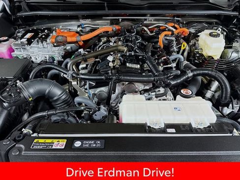 Certified 2026 Toyota 4Runner TRD Off-Road Premium AWD/4WD image 30