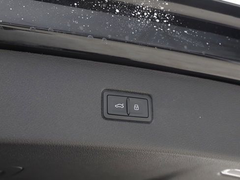 New 2026 Audi Q7 3.0T Premium Plus image 8